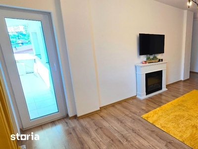 Casa D+P+1E+M cu teren de 471 mp, localitatea Ovidiu aproape de lac