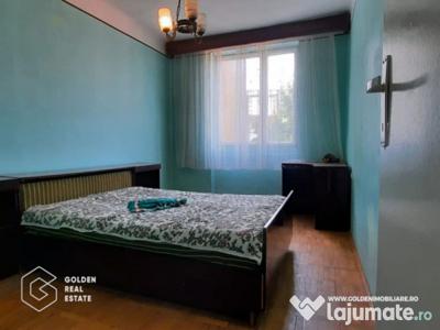Apartament cu 3 camere, decomandat, spatios 100 mp, Lipova