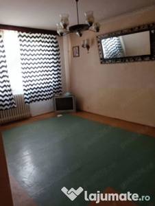 Apartament 2 camere - ETAJ 4 - zona OBREGIA - COVASNA -U3