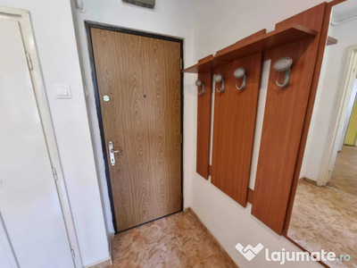 Apartament 2 camere, semidecomandat, zona Dioda