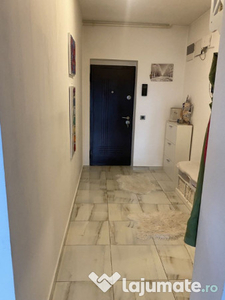 Apartament de 2 camere zona TRACTORUL