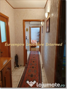 Apartament de inchiriat 3 camere zona Tomis 3 Constanta