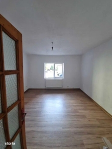 Apartament spatios cu 3 camere si doua terase, metrou Berceni, Popesti