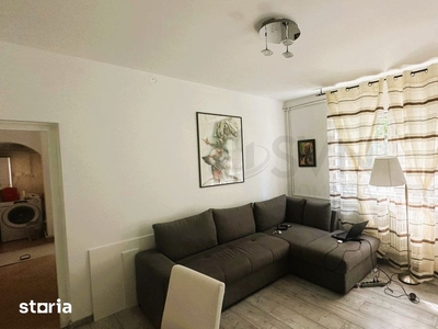 Vand apartament cu 3 camere in Zorilor