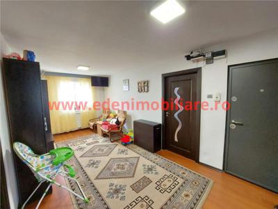 Apartament 4 camere de vanzare in Cluj, zona Manastur, 138000 eur