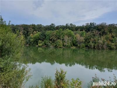 Locatie de vis pe malul Lacului Branesti acces direct la lac 10 minute de Bucuresti vand sau schimb