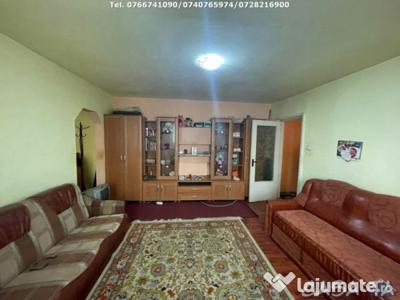 Apartament 2 Camere, Etaj 1, Strada Comuna din Paris