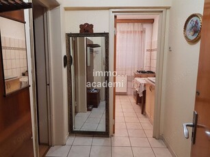 2 camere, conf 1, metrou Gorjului, mobila noua, zugravit recent, 400 euro