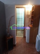 Apartament 2 camere de inchiriat zona KM 5, CENTRALA GAZ