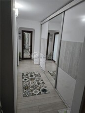 Apartament 3 cam Piata Voievozilor 72 mp