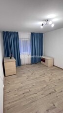 Apartament 3 camere DECOMANDAT, etaj intermediar, Nicolina, renovat !