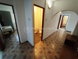 Apartament 3 camere, Nicolina, 74mp