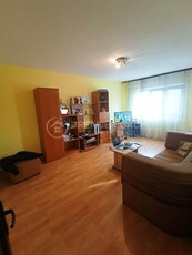 Apartament 3 camere, Nicolina, 77mp