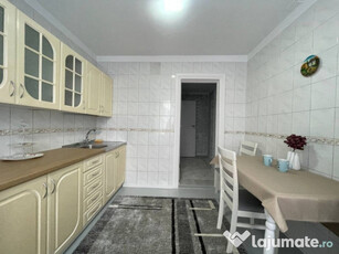 Apartament cu 2 camere in zona Plopilor