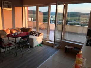 Apartament cu 2 camere, terasa si balcon, parcare, Baciu