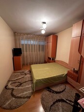 Apartament de 2 camere decomandat, zona Podu Ros