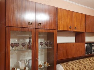 Dau în chirie apartament doua camere, mobilat,utilat