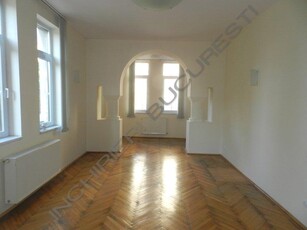 INCHIRIERE APARTAMENT 4 CAMERE STIRBEI VODA