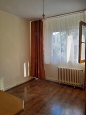 PF vând apartament 3 camere Cluj