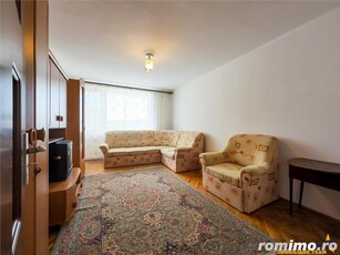 Decomandat, renovat, echipat, 2 locuri parcare, Tractorul, Brasov