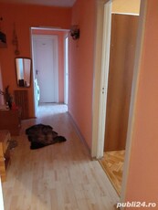 vand apartament 3 camere