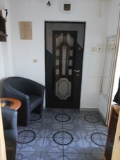 Vand apartament cu 2 camere