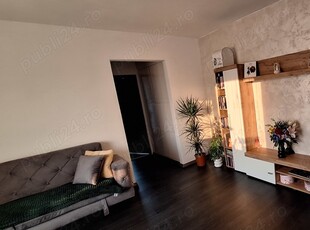 Vand apartament cu 2 camere