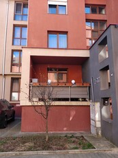 VAND apartament nou cu 3 camere ,in Oradea, incalzirea cu apa termala !