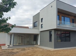 Vand teren si casa Craiova, strada Campia Islaz, zona Politia Circulatiei