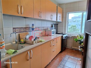 Vanzare apartament 3 camere, renovat, mobilat, Vergului, parc Morarilor, Metrou Georgian