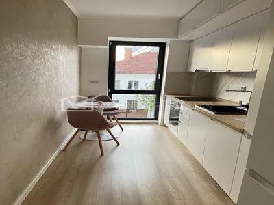 Apartament 2 camere Centru cu parcare