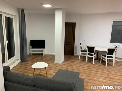 Apartament 3 camere,tip Penthouse, Semicentral