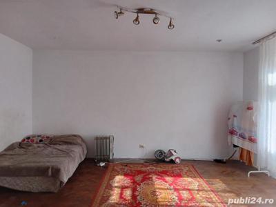 Apartament la casa etaj 1 zona Soseaua Alba-Iulia