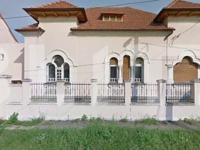 Casa individuala 168 mp si 361 mp teren, Oradea, centru