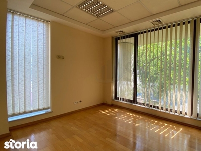 Apartament cu 3 camere- metrou Brancoveanu
