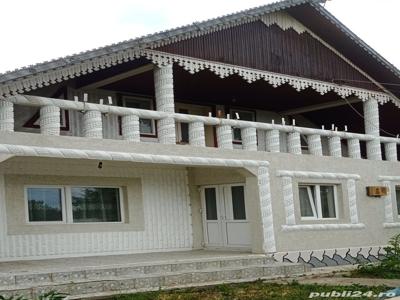 Vând casa in Roșiori de Suceava.