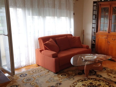 Vladeasa, zona Girocului,apartament cu 3 camere