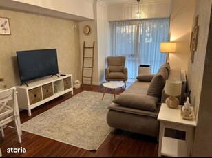 Vanzare apartament 3 camere, in Ploiesti, zona Cina