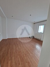 Apartament 3 camere, 80 mp,Micro 3