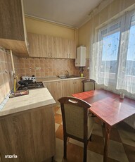 Apartament cu 3 camere de inchiriat zona Iosia!