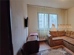 Apartament cu 3 camere, etaj intermediar, zona GemeniiFlorilor, Brasov