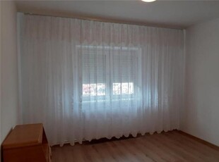 Apartament situat in zona INEL II