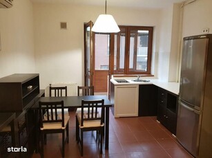 Vând apartament 2 camere Hunedoara, zona Viorele-Parângu, 36mp