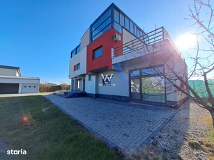 Casa moderna, teren mare, garaje - Sibiu, Sura Mica