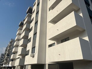 Piata Revolutiei - langa Prefectura, apartament 2 camere, renovat!