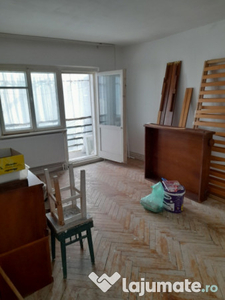 Apartament 3 camere zona Tudor Vladimirescu, etaj 4
