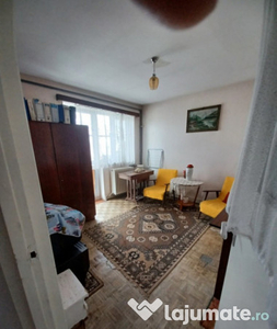Apartament de 2 camere, 44 mp, balcon, zona Gheorgheni