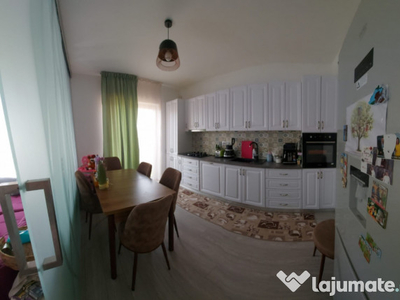 Apartament de vanzare, parcare, mobilat/utilat , 80 mp, Sesu