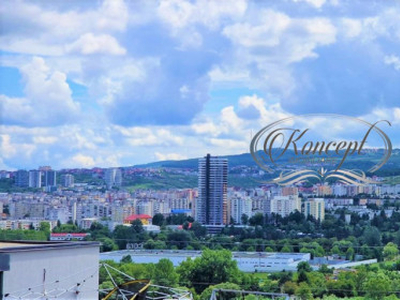 Apartament spatios cu terasa panoramica