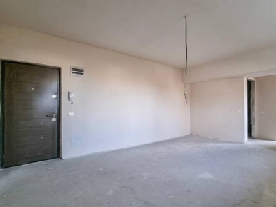 Vanzare apartament 2 camere semifinisat in Iris zona UTC!